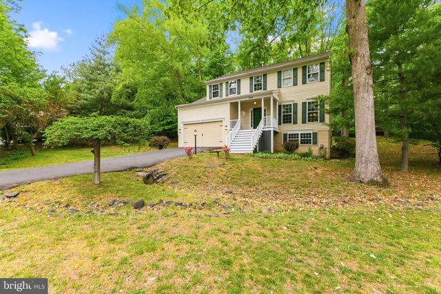 3404 HOLLY CIR, Triangle, VA 22172