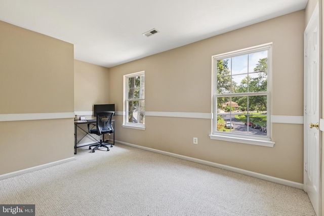 3404 HOLLY CIR, Triangle, VA 22172