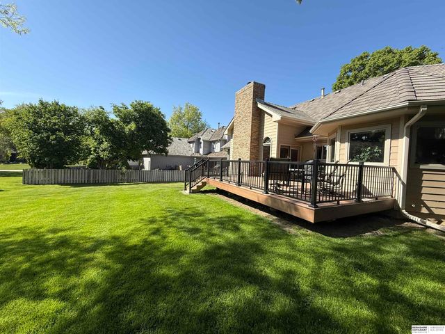 1612 S 155 Street, Omaha, NE 68144