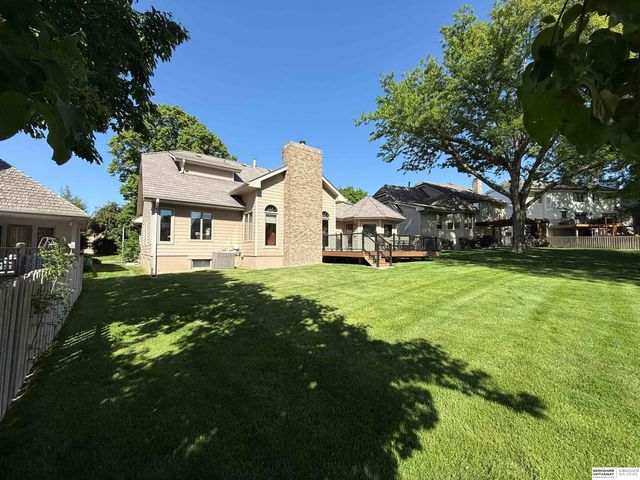1612 S 155 Street, Omaha, NE 68144