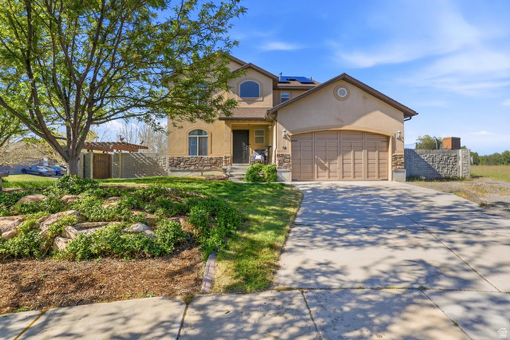 Image 4 of property listing at 58 W BARBED WIRE CRK, Grantsville, UT 84029