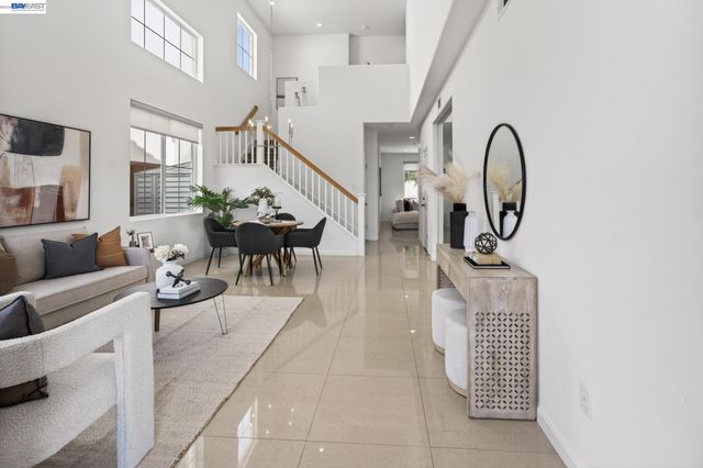 34517 Windflower Ln, Union City, CA 94587