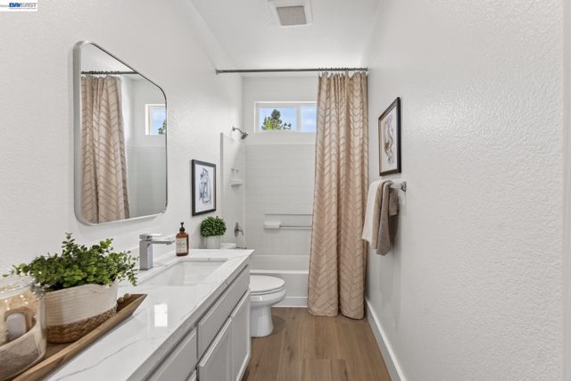 34517 Windflower Ln, Union City, CA 94587