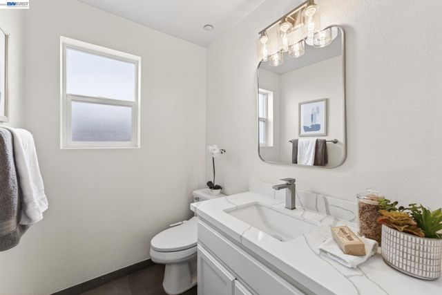 34517 Windflower Ln, Union City, CA 94587