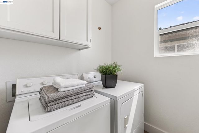 34517 Windflower Ln, Union City, CA 94587