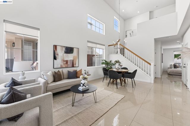 34517 Windflower Ln, Union City, CA 94587