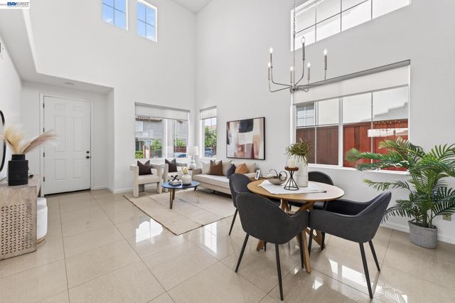 34517 Windflower Ln, Union City, CA 94587