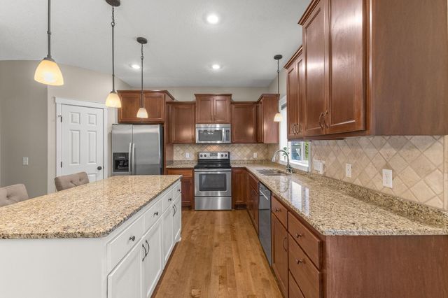 1439 5th Street SW, Delano, MN 55328