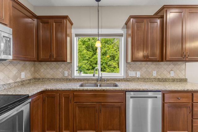 1439 5th Street SW, Delano, MN 55328