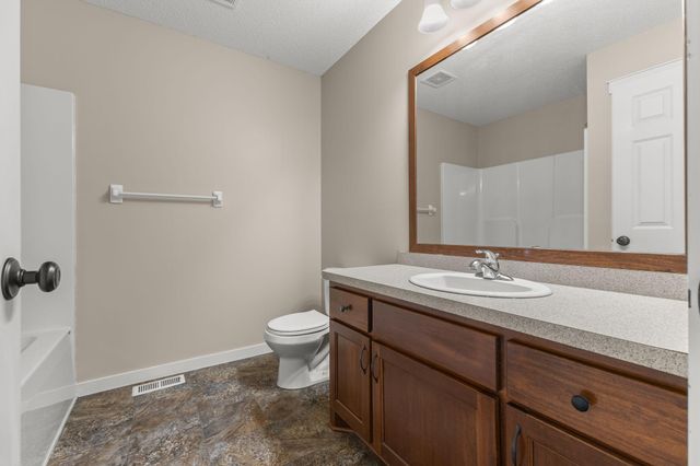1439 5th Street SW, Delano, MN 55328