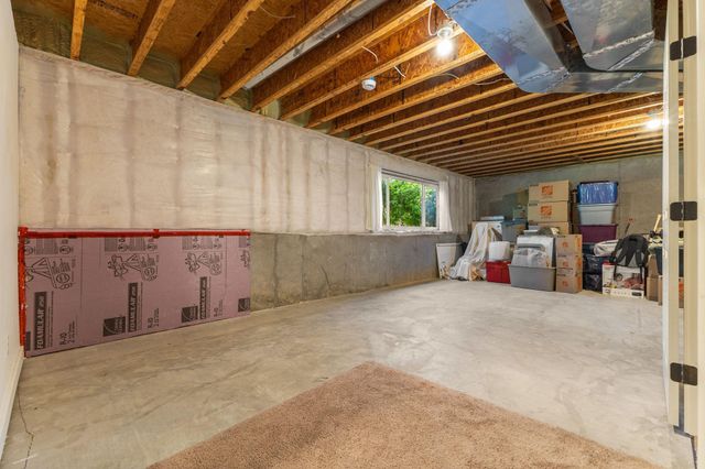 1439 5th Street SW, Delano, MN 55328