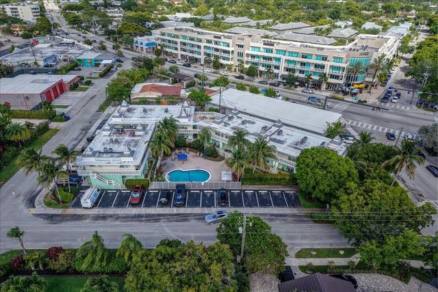 2124 NE 5th Avenue 212, Wilton Manors, FL 33305