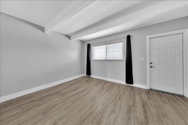 2124 NE 5th Avenue 212, Wilton Manors, FL 33305