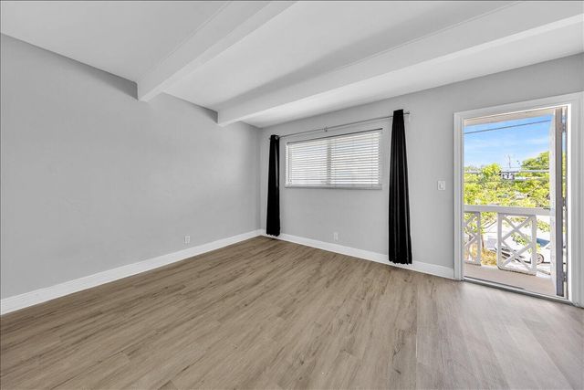 2124 NE 5th Avenue 212, Wilton Manors, FL 33305