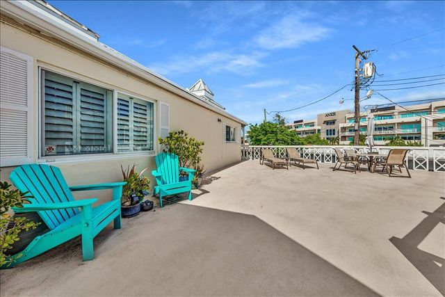 2124 NE 5th Avenue 212, Wilton Manors, FL 33305
