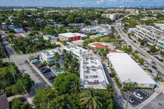 2124 NE 5th Avenue 212, Wilton Manors, FL 33305