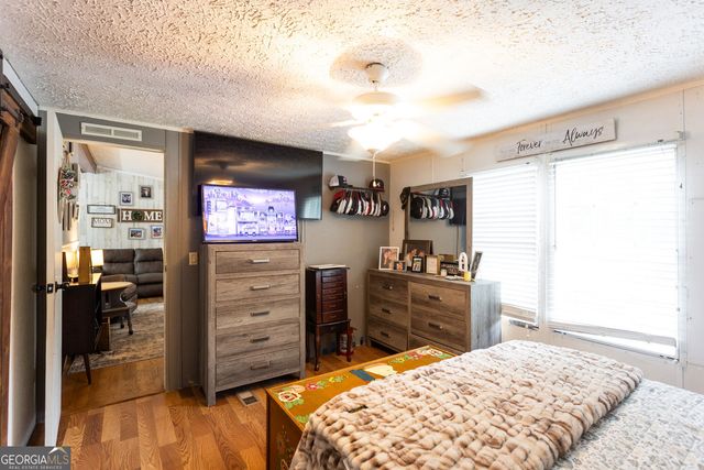 2076 Gleaton Road NE, Conyers, GA 30013
