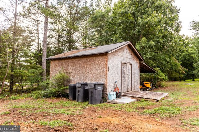 2076 Gleaton Road NE, Conyers, GA 30013