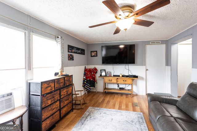 2076 Gleaton Road NE, Conyers, GA 30013