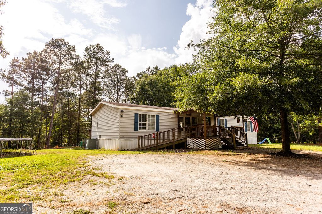 2076 Gleaton Road NE, Conyers, GA 30013
