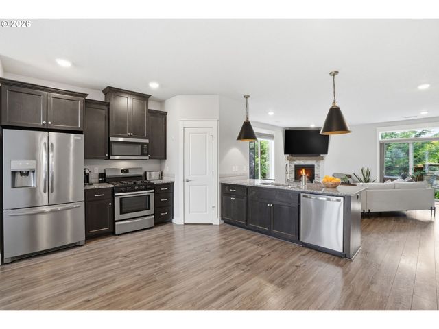 2111 Nw 70TH St, Vancouver, WA 98665