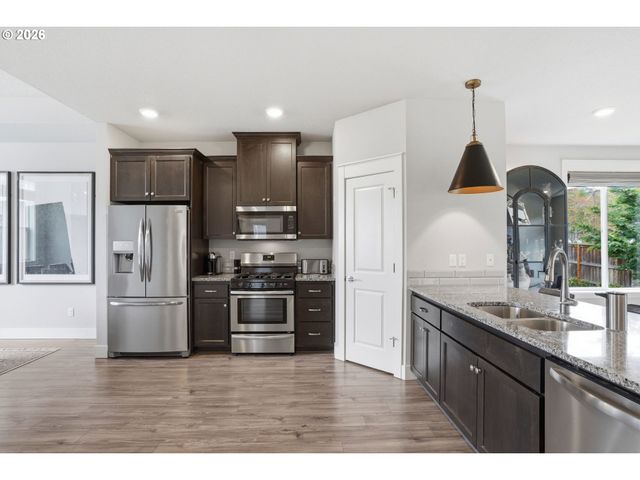 2111 Nw 70TH St, Vancouver, WA 98665