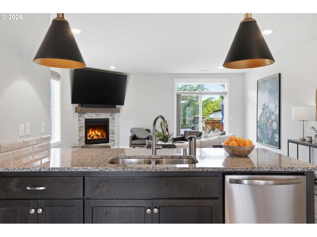 2111 Nw 70TH St, Vancouver, WA 98665