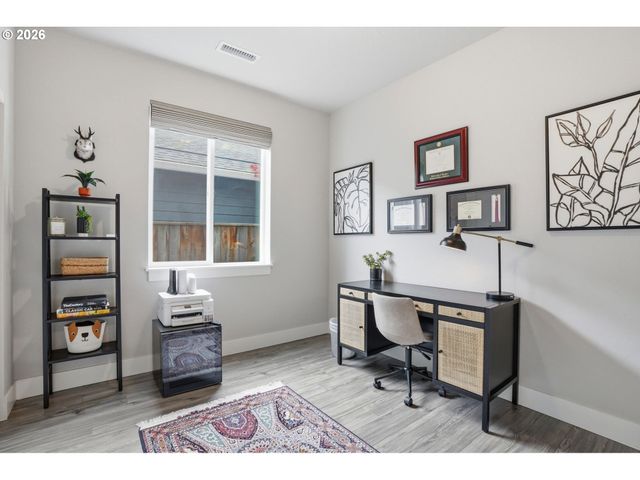 2111 Nw 70TH St, Vancouver, WA 98665