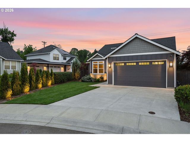 2111 Nw 70TH St, Vancouver, WA 98665