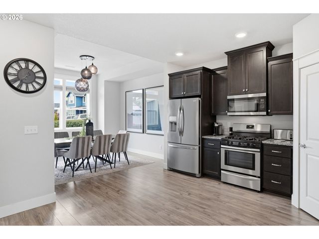 2111 Nw 70TH St, Vancouver, WA 98665