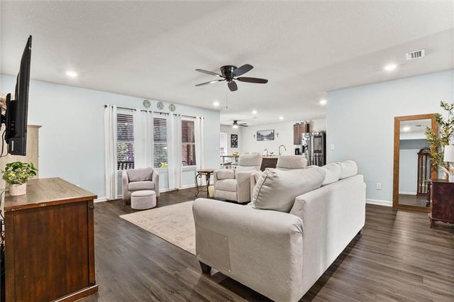 8387 Calgary Drive S, Mobile, AL 36695