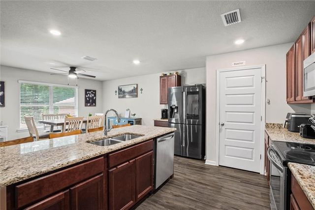 8387 Calgary Drive S, Mobile, AL 36695