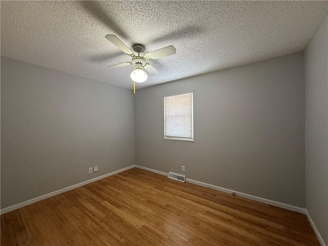 505 S Ridge Drive, Olathe, KS 66061