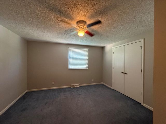 505 S Ridge Drive, Olathe, KS 66061