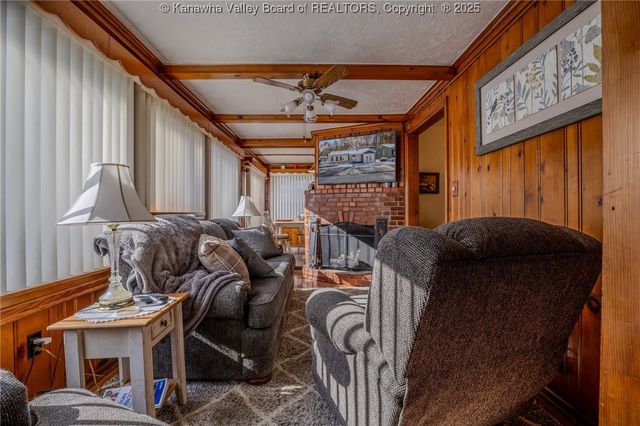 1014 Village Drive, South Charleston, WV 25309