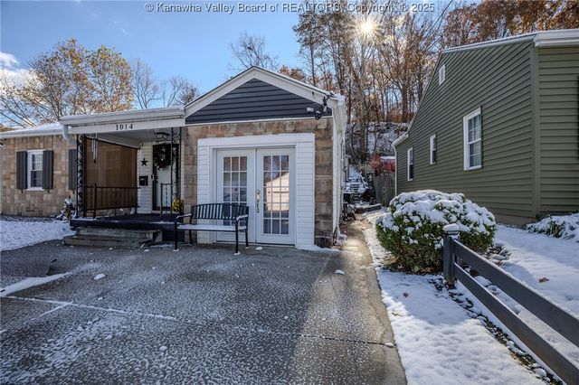 1014 Village Drive, South Charleston, WV 25309