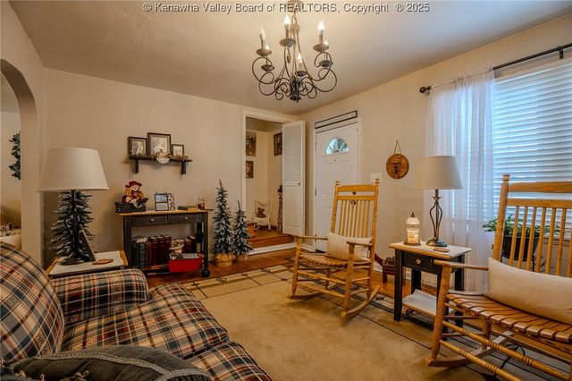 1014 Village Drive, South Charleston, WV 25309