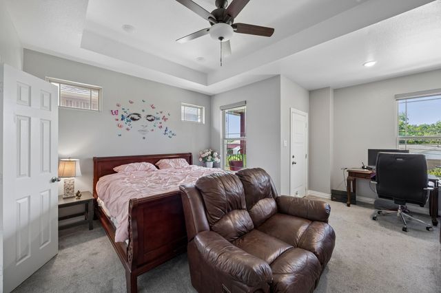 431 W Pioneer Drive, Irving, TX 75061
