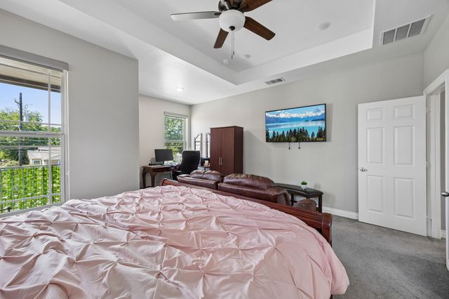 431 W Pioneer Drive, Irving, TX 75061