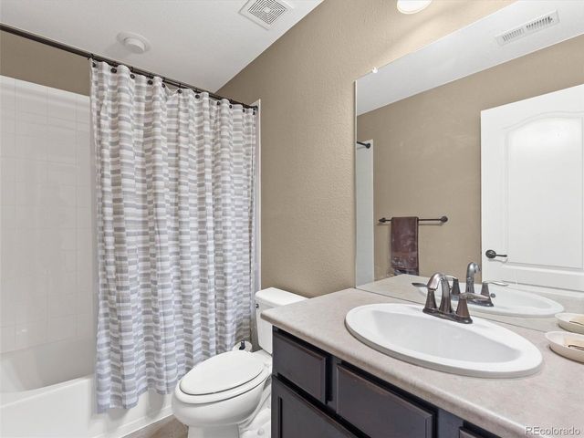 3919 Desert Ridge Cir, Castle Rock, CO 80108