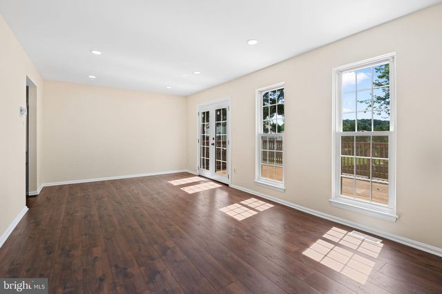 19559 TAVERNEY DR, Gaithersburg, MD 20879