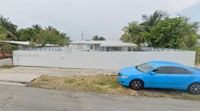 4111 NW 10th Ter, Oakland Park, FL 33309