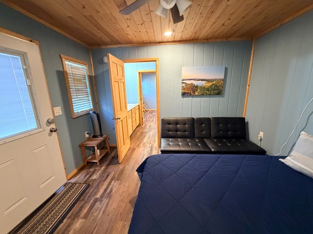 1203 McGinnis Point, Graford, TX 76449