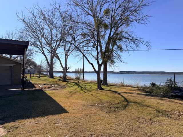 1203 McGinnis Point, Graford, TX 76449