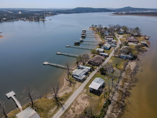 1203 McGinnis Point, Graford, TX 76449