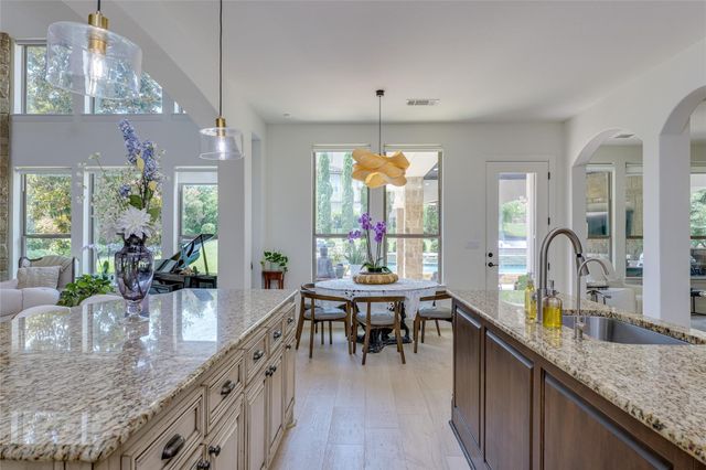 11612 Shoreview Overlook CV, Austin, TX 78732