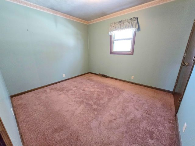 2317 S Ohio St, Salina, KS 67401