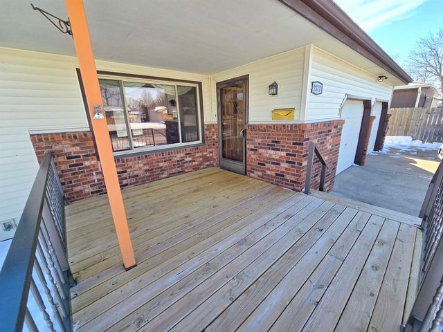 2317 S Ohio St, Salina, KS 67401