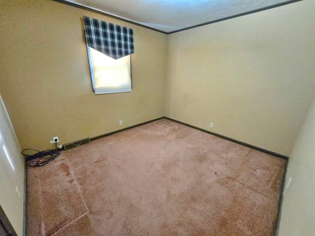 2317 S Ohio St, Salina, KS 67401