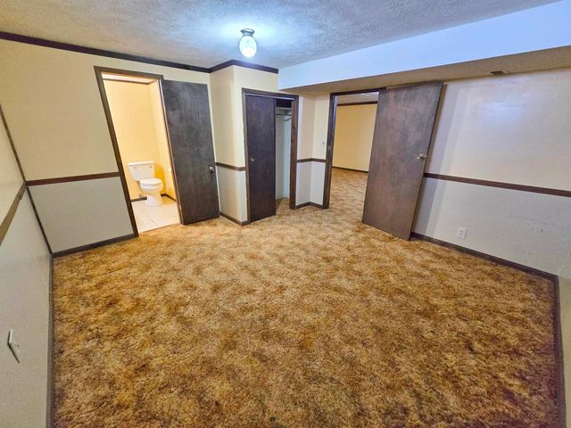 2317 S Ohio St, Salina, KS 67401